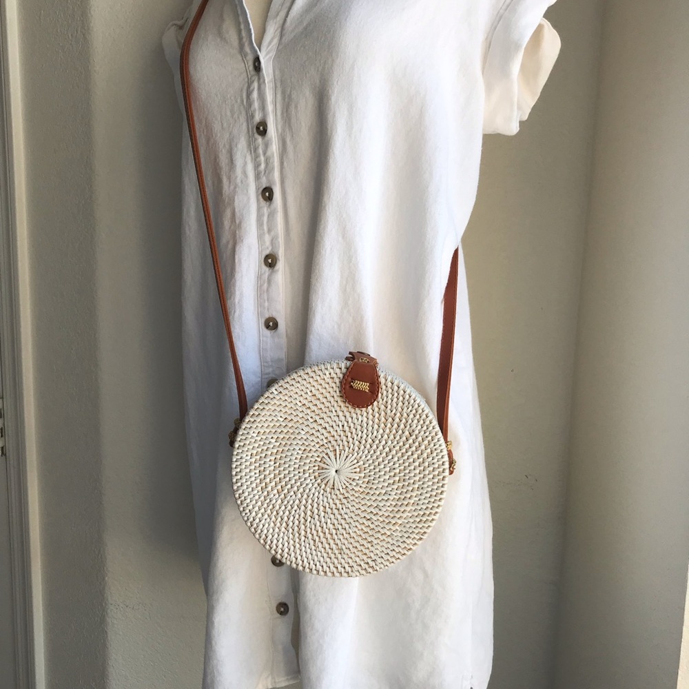 Women Beige Rattan Round Handbag Shoulder Crossbody Purse Bag Boho Chic Bohemian